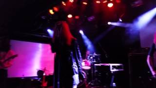 Tamaryn live @ le Poisson Rouge - Intruder (Waking You Up)