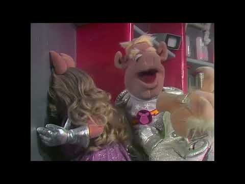 The Muppet Show - 509: Debbie Harry - Pigs in Space: Meteor Storm (1981)