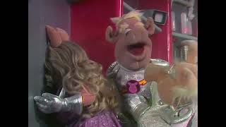 The Muppet Show - 509: Debbie Harry - Pigs in Space: Meteor Storm (1981)