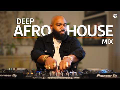 Tiny Table Radio and Jay Vic