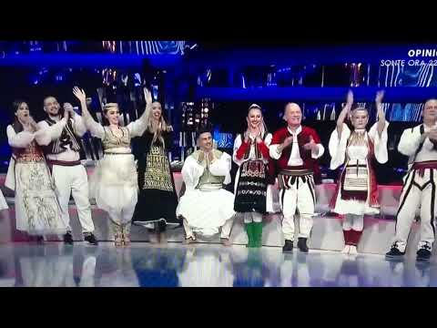 Kledi Kadiu Vallja kukesit