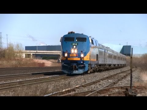 VIA 914 at Whitby (31MAR2012)