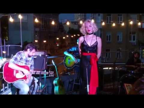 ALLOISE - Lover For Life (acoustic) @ Barbara Bar (rooftop)