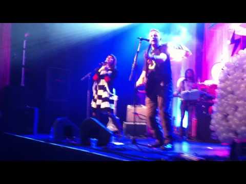 Kate Nash and Billy Bragg - New England - Glasgow 14/10/10