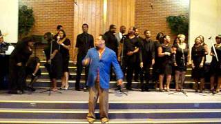 Quick praise break led by Pastor Al Jones-