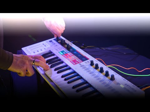 MIDI-клавиатура Arturia KeyStep Pro