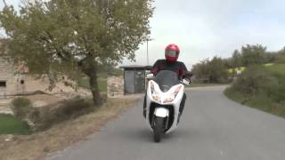 First ride Honda NSS300 Forza - RiDE Magazine