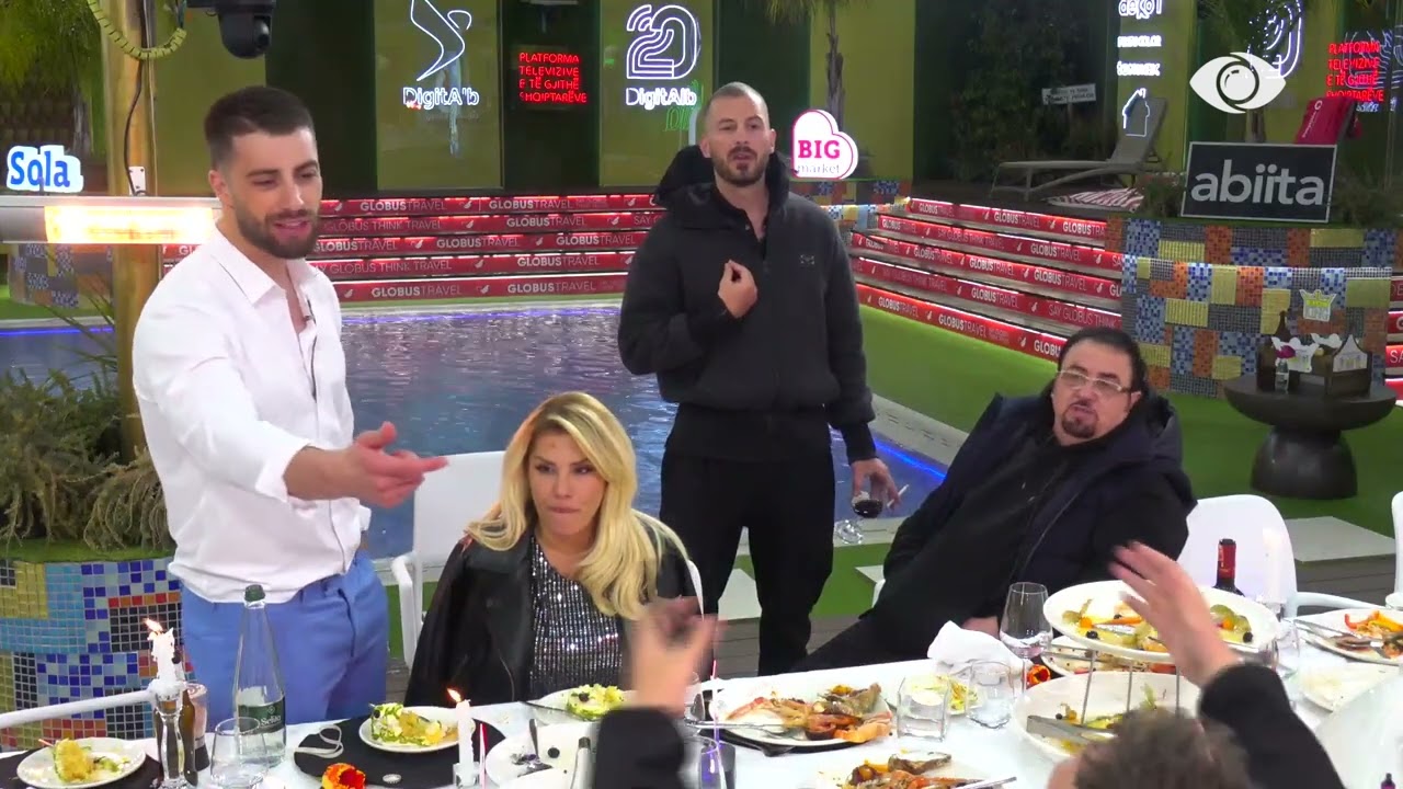 Meritoni, Romeo dhe Gazi debatojnë me Julin: Shikoje si po të mbrojnë, jeni treshe e paparë