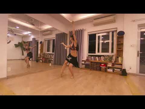 ʻŌteʻa Te Mau Vahine O Te Nātura choreography