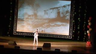 песня "Дед",поёт Гильмурахманов Рафаэль Альбертович,посвящена прадеду Гаянову Васфимухамату Салиховичу и дедам Гильмурахманову Рифу Хасановичу и Зиннатшину Риму Габдраевичу.