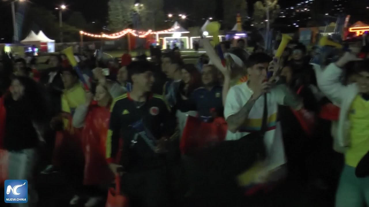 Colombianos disfrutan contundente debut de su selección en el Mundial de fútbol