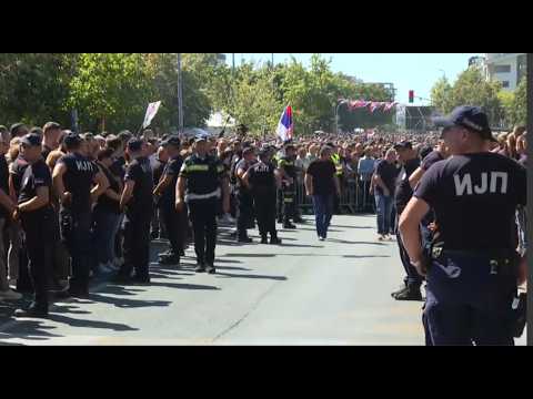 Sahrana ratnom zločincu Mladiću u Beogradu uz najviše vojne počasti: Stižu brojne reakcije