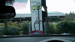 preview picture of video '50KW Fast Charging for FREE!! - Nissan Leaf UK - Thanks to Ecotricity.com'