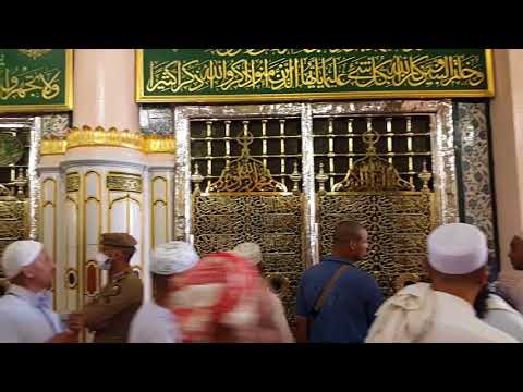 Vizita ne varrin e Profetit Muhamed