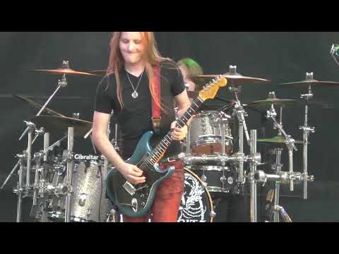 Bad Habitz - Too Much Time On My Hands (Styx cover) @Village Square - Ripon, WI - 6/16/2023