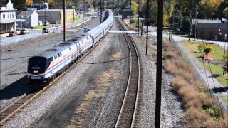 preview picture of video 'Amtrak Autumn Express Westbound Through Columbia'