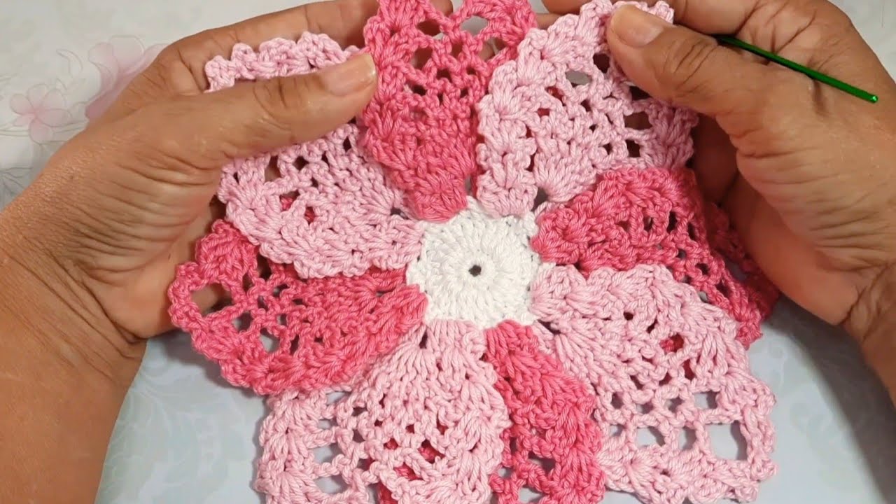 Flor simples em Croche com 22cm de diametro #rosanasilva