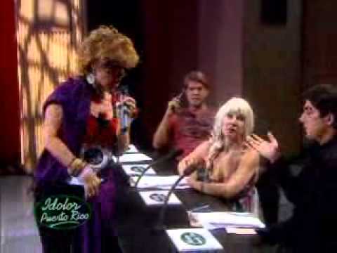 Risas en Combo  Idolor Puerto Rico  ¡Échame la lechecita, que me quemo!