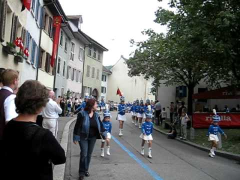 Stadtmusik Klingnau mit Majoretten Corps Wauwil