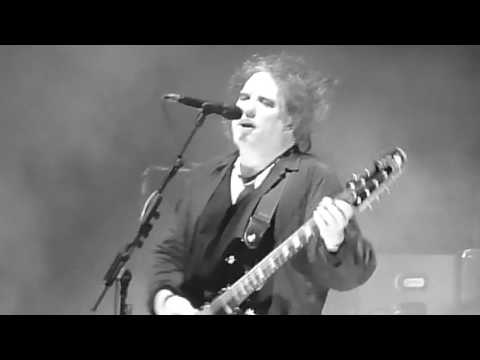 "Shake Dod Shake"   The Cure, Madison Square Garden, New York, 062016