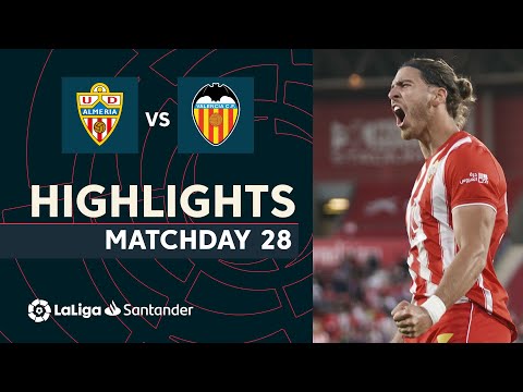 Highlights UD Almería vs Valencia CF (2-1)