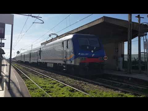 Treno Regionale+Locomotore E464.197 Regionale 21923 Melito di Porto Salvo-Villa San Giovanni