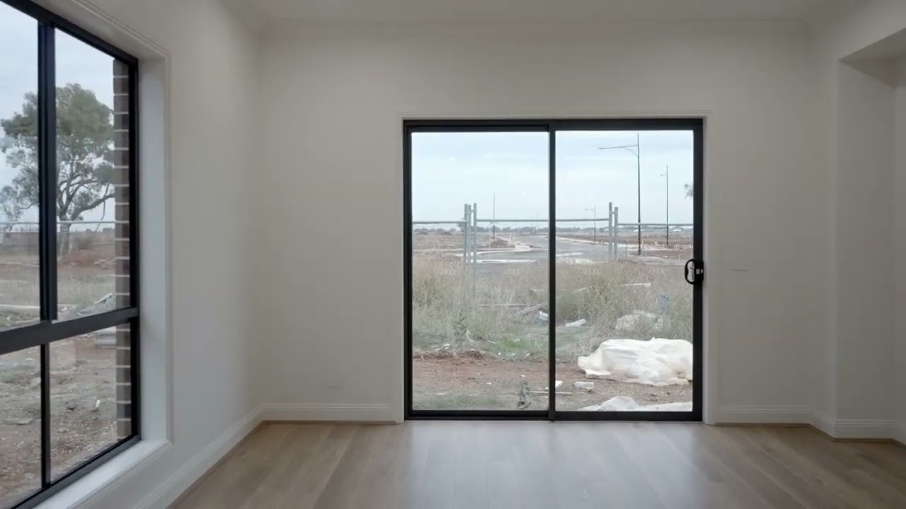 Property Showcase 05