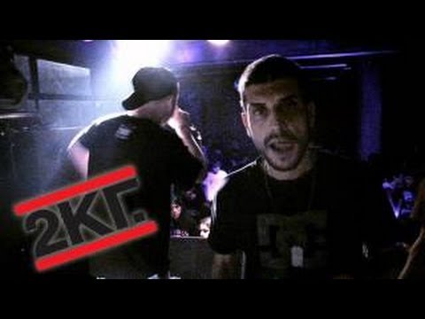 Διπλή κόκκινη γραμμή - Κάπου στην έρημο ( με στίχους )