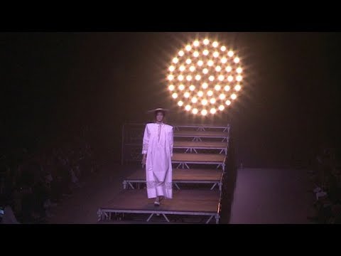 Models on the runway for the Jacquemus Ready to Wear Fashion Show in Paris