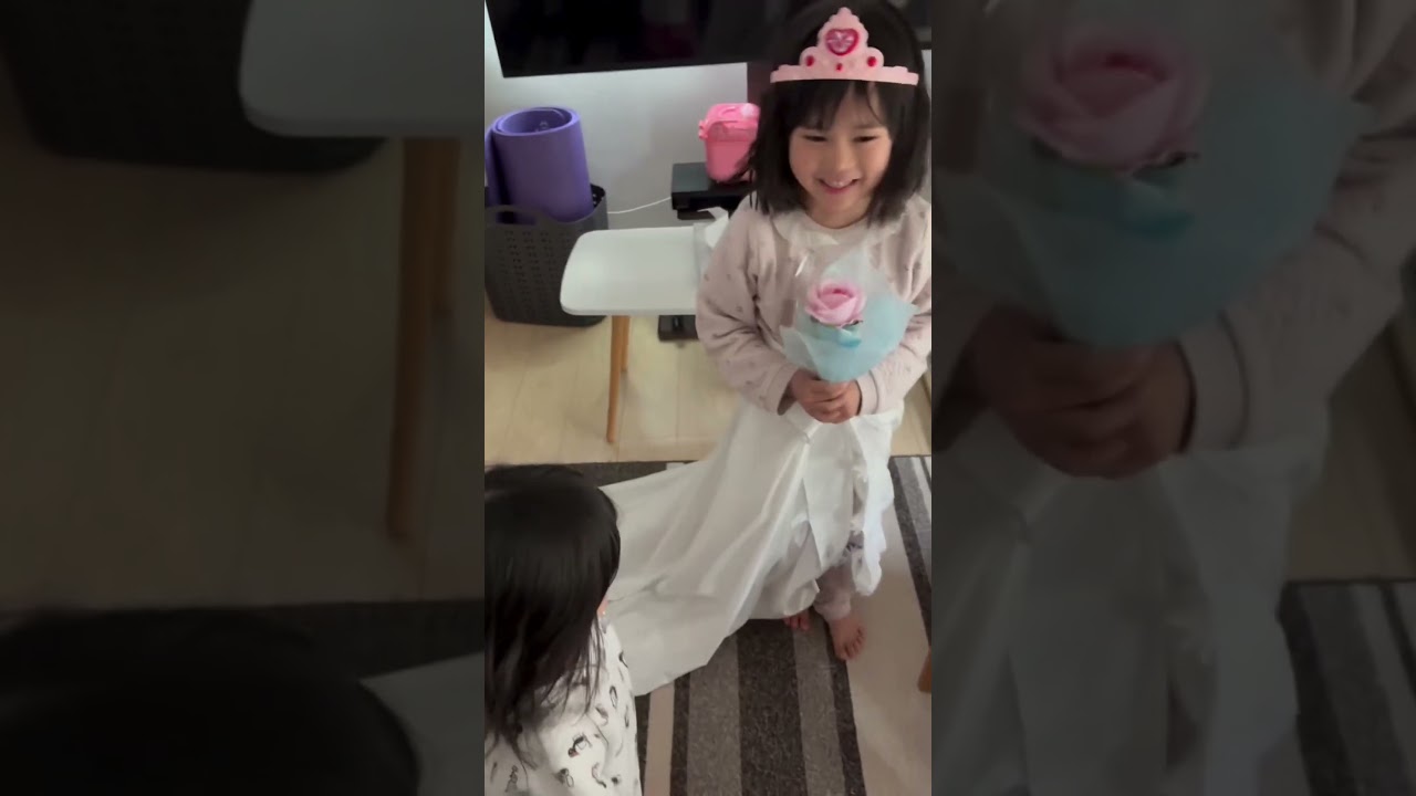 初の結婚式に心を打たれた子どもたちが可愛い😳💞🎬ueji_kenji さん（Instagram）　#ハナユメ #結婚式 #参列 #子ども #可愛い