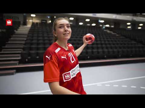 Andrea Hansen MasterClass: Skyd højt fra fløj og snyd målmanden