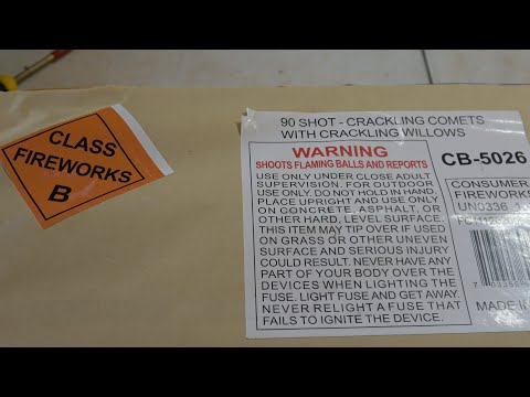 90 Shot Crackling Comets with Crackling Willows (CB-5026) 500g cake by Class B