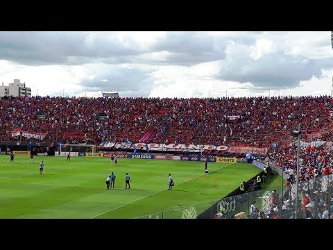 "Olimpia vs Cerro 2-1 05.11.2017 Hinchada del Ciclón azulgrana" Barra: La Plaza y Comando • Club: Cerro Porteño