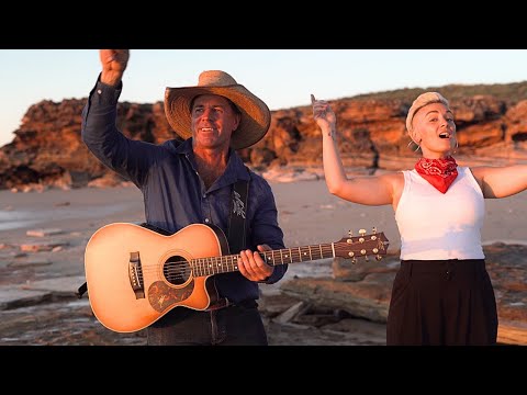 Tom Curtain - Here's To You ft Laura Frank [Official Video]