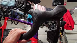 Download lagu Changing SRAM eTap shifter batteries...who knew there was such a thing?! mp3 Download lagu Changing SRAM eTap shifter batteries...who knew there was such a thing?! mp3