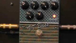 Video thumbnail for Tech 21 - SansAmp Character Series - VT Bass by Tech21nyc