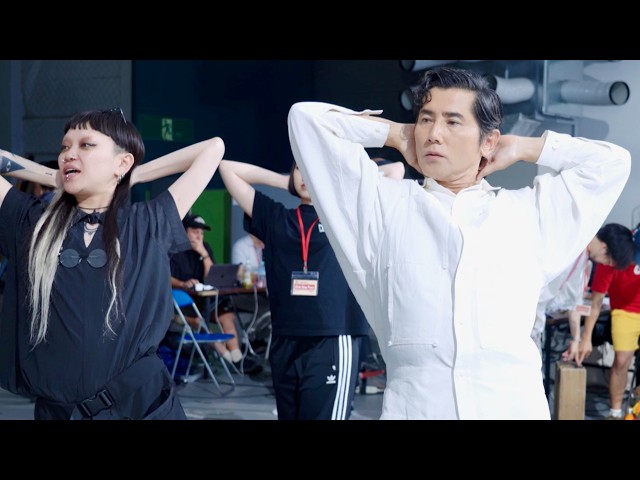 本木雅弘、水のフラフープで舞う！世界的ダンサー・Aya Sato振付／サントリー 特水 CM＋インタビュー＋メイキング