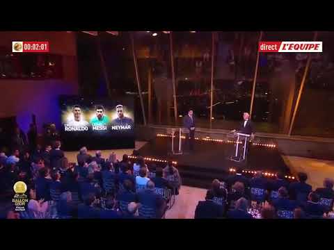 Cristiano ronaldo oltin top topshirish marosimi.