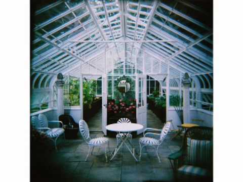 Photographer Aaron Flacke at Pecha Kucha Portland, Maine