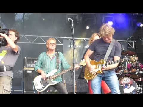 Engelien's GO MUSIC "Woodstock Band" 2.Set - SANTANA Tribute