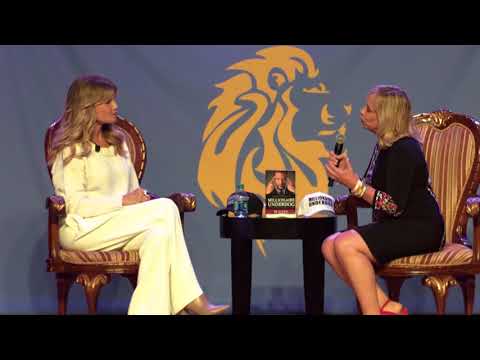 Christie Brinkley and Conni Ponturo