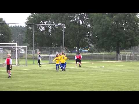Oefenwedstrijd RKAVV E3 - FC Zoetermeer E3 dd 24-8-2013