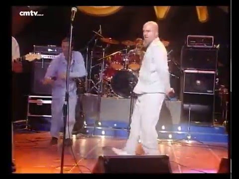 Bersuit Vergarabat video La bolsa - CM Vivo 2000