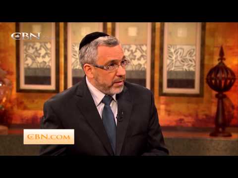 700 Club Interactive: Beneath the Helmet - December 5, 2014