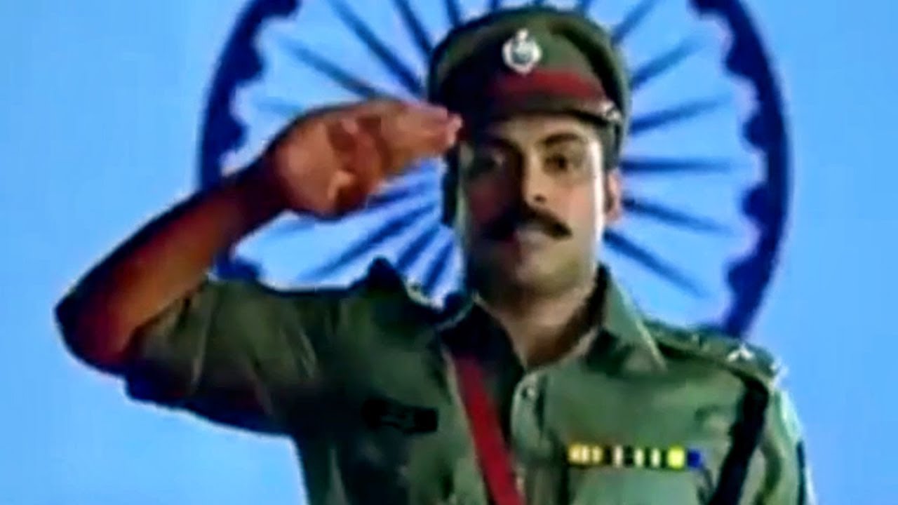 पवन कल्याण को उसके जाबाज़ी के लिए इस नेता के हाथो अवार