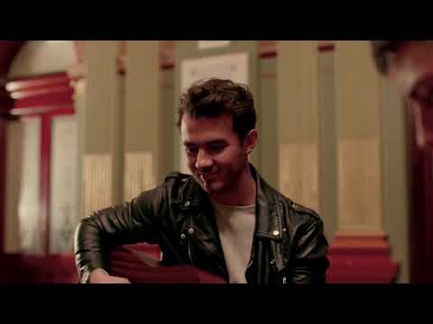 download lagu mp3 mp4 Jonas Brothers Happiness Begins Vocals, download lagu Jonas Brothers Happiness Begins Vocals gratis, unduh video klip Jonas Brothers Happiness Begins Vocals