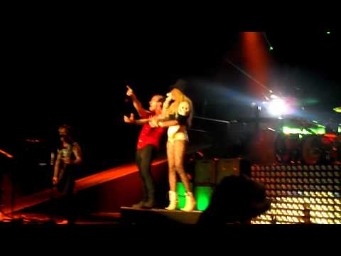 Shinedown ft. Maria Brink - Devour Live