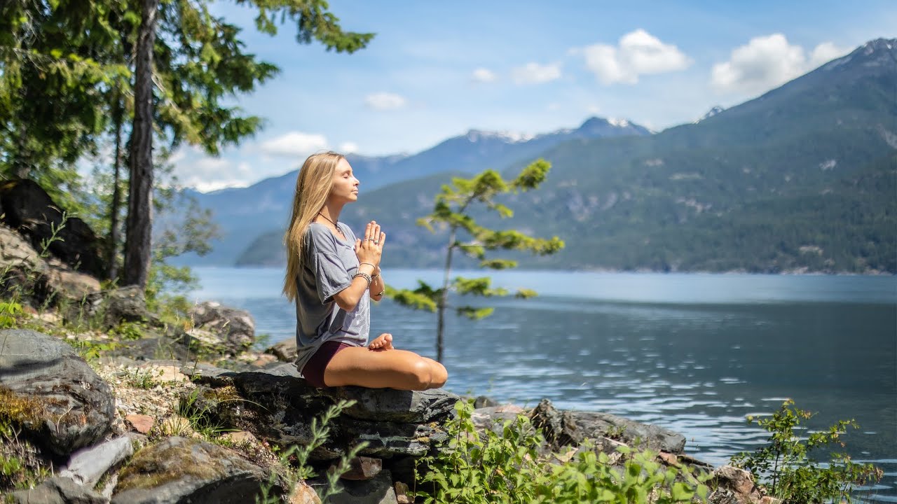 5 Min Meditation Anyone Can Do Anywhere Re-Center & Clear Your Mind