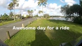 preview picture of video 'AUSTRALIA GOLDCOAST riding my DR650 at the Tweed river..'