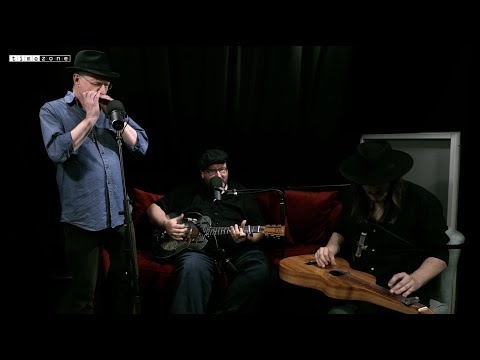 Steve Baker, Michael van Merwyk, Bad Temper Joe – The Well (Rotes Sofa-Session)